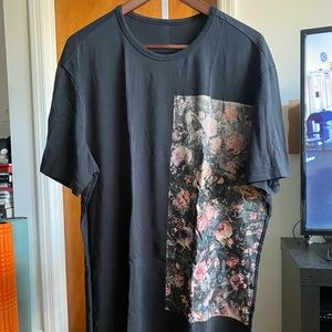 Lululemon 5 year basic tee XL